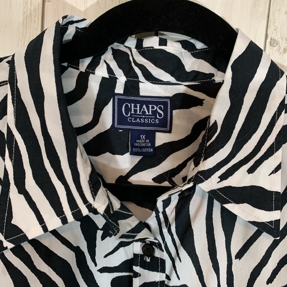 Chaps zebra button down blouse 1X - Picture 2 of 7